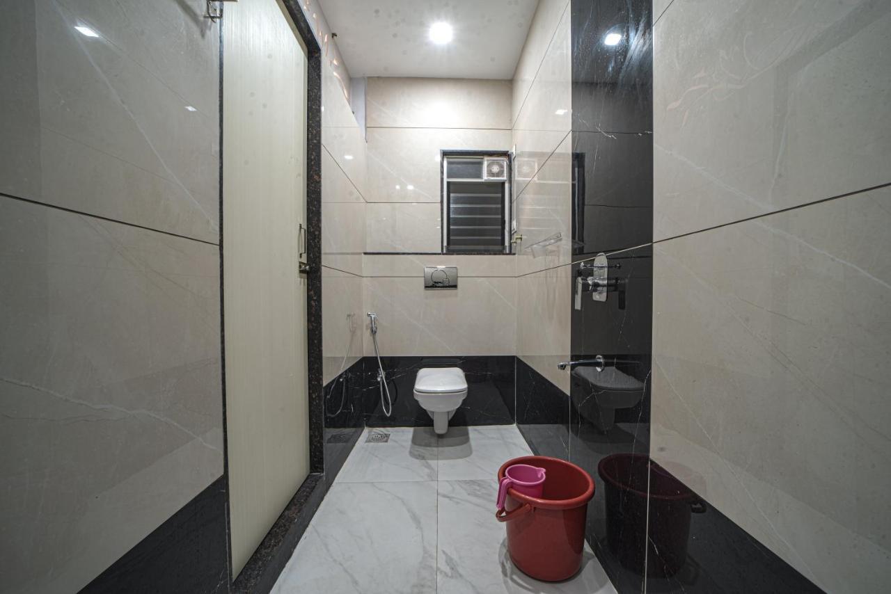 Hotel Saheb โกลฮาปูร์ ภายนอก รูปภาพ